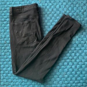 EUC Super High-Rise Jegging Dream Jean